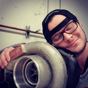 Meet your Posher, Thomas